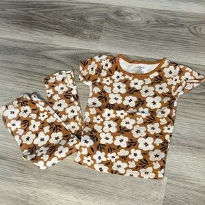 Carter’s. Barely used 5T